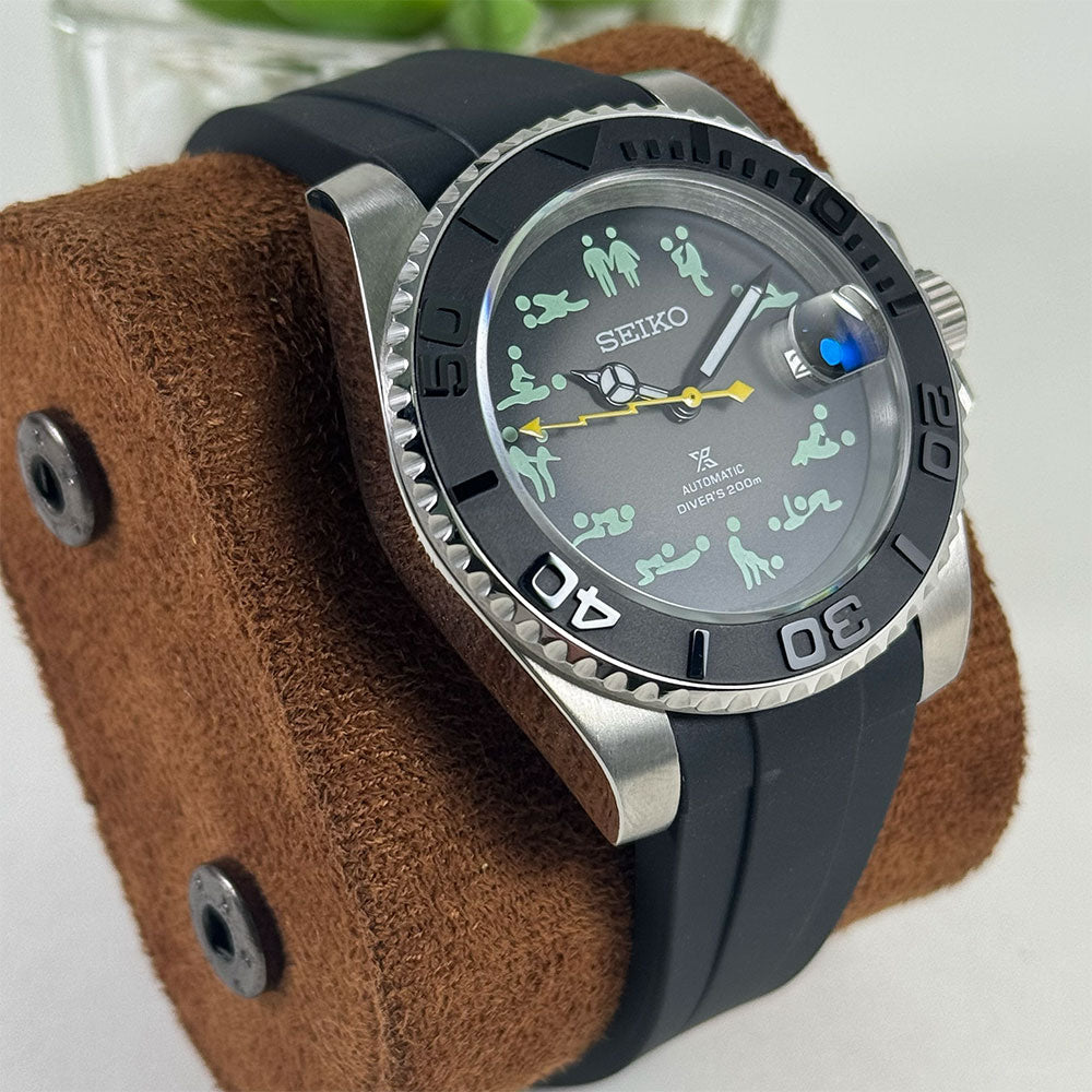 SeikoMod Submariner Funny position
