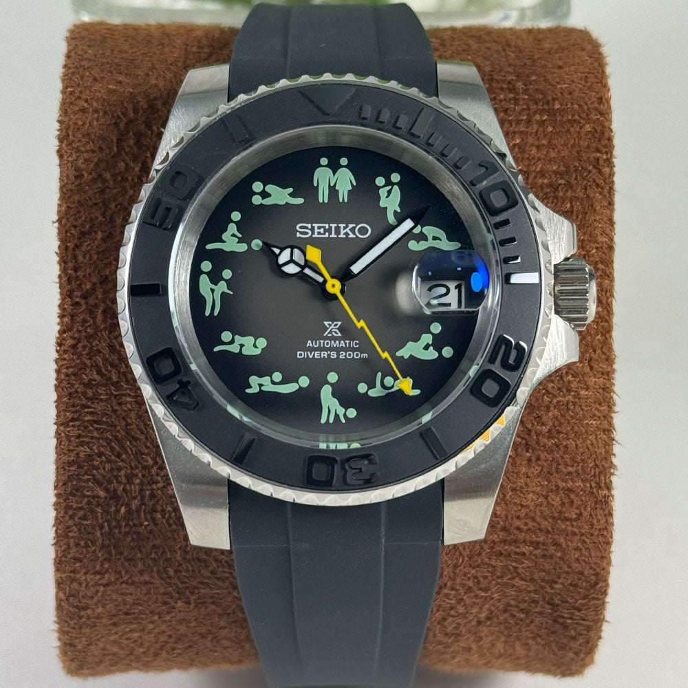 SeikoMod Submariner Funny position